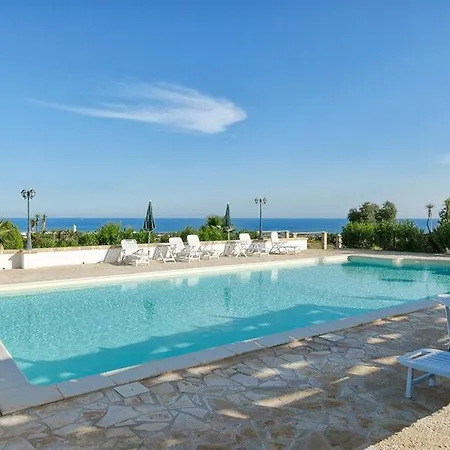 Tenuta Li Fani Hotel