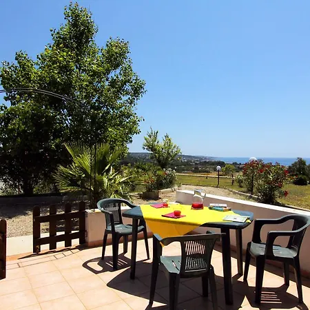 Hotel Tenuta Li Fani 3*